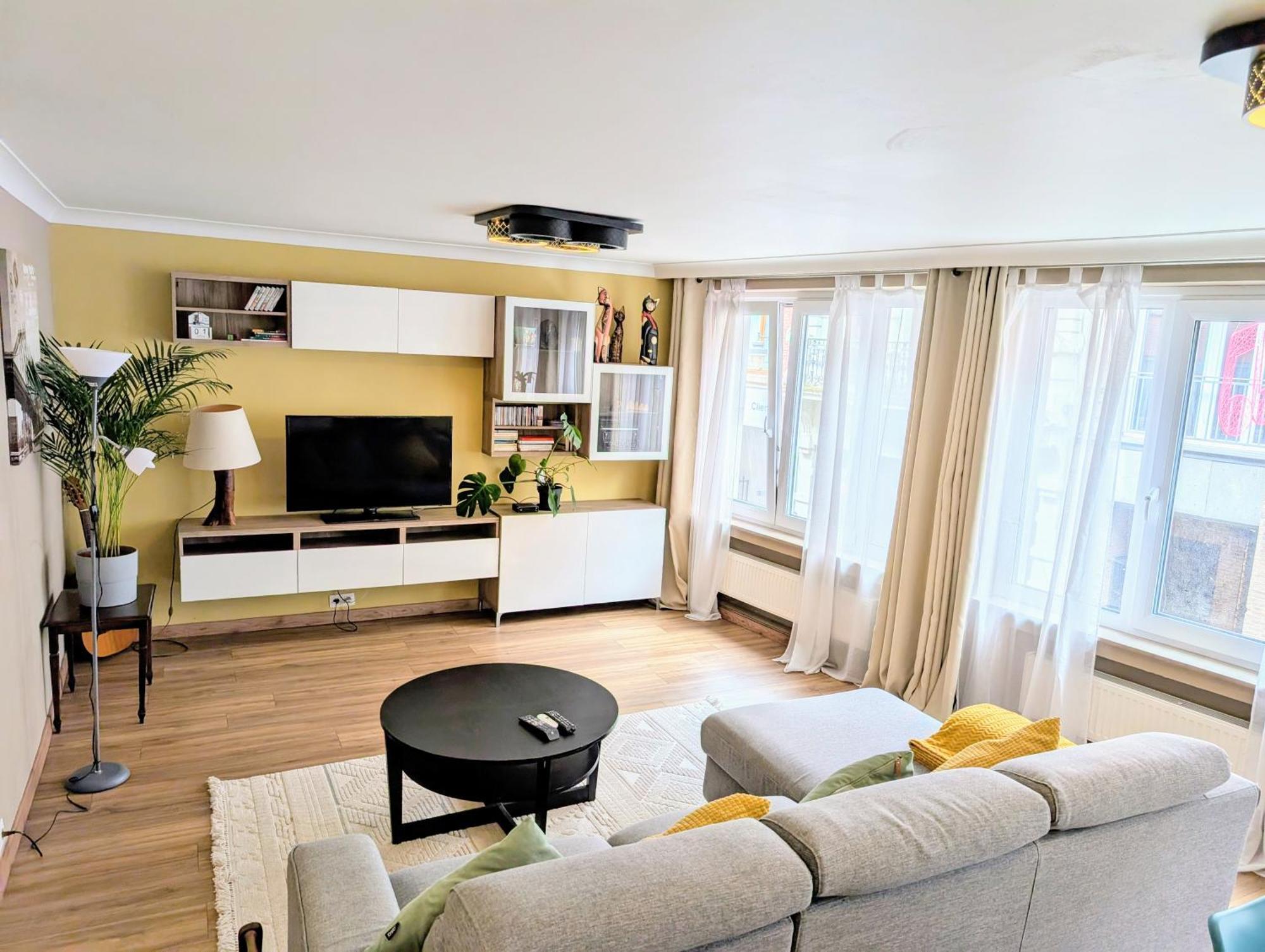Superbe Appartement Dans Le Centre De Mons - Arivee Autonome Exterior photo